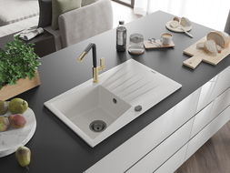 Mexen Cesar granitový dřez 1-komorový s odkapávačem a kuchyňskou baterií Flora, bílý - 6514-20-670401-57-B