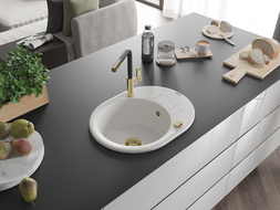 Mexen Kevin granitový dřez 1-komorový s odkapávačem a kuchyňskou baterií Flora, bílý - 6517-20-670401-57-G