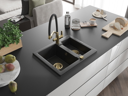 Mexen Carlos granitový dřez s 1,5 komorou a duální kuchyňskou baterií, černý/stříbrný metalik - 6518-73-671701-57-G