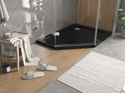 Mexen Flat sprchová vanička pětiúhelníková slim pravá 90 x 80 cm, černá, sifon chrom - 41P708090R